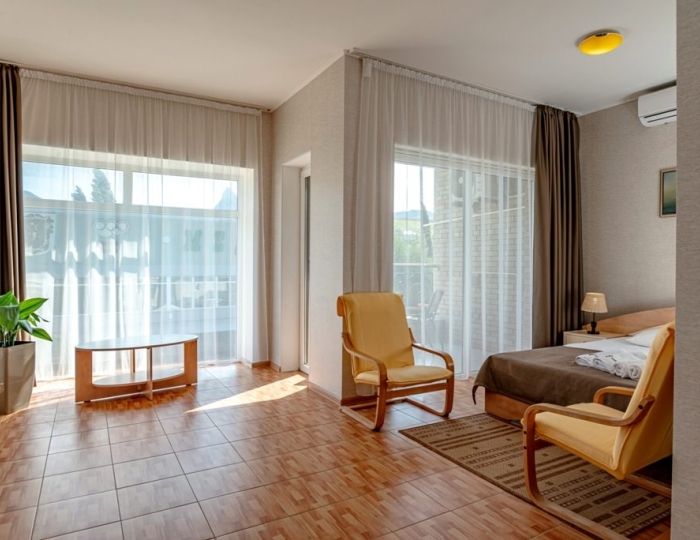 Полулюкс - Отель «Медведь Резорт» Коктебель